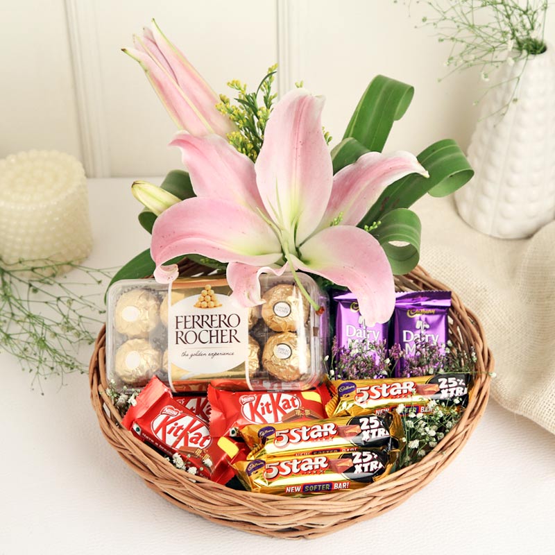 Blooming Scrumptious Magic Basket